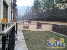 博爵堡三联排别墅,花园70平,近爱情海商圈