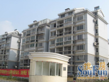 红谷世纪花园C区 装修好,环镜优美 近地铁 视野好,诚心出售