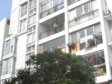 大三房 中间楼层 南北通 采光好 出路方便 交通方便