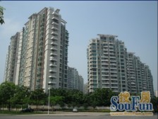 此房子满五年唯一,地段配套成熟