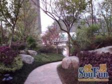 东骏湖景湾 4室1厅 西北