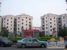 中间楼层,商品房,地铁0距离,小区中间位置,好楼层