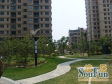 城中区 空中别墅 三层为一户电梯入户 满五年