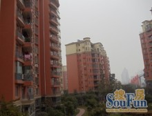 英伦世家 5室2厅 东南