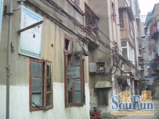 站南街 南北通透,采光好 装修好,环镜优美 近地铁 周边匹套完善,,出行方便