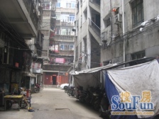 张家祠 南北通透,采光好 近地铁 视野好,诚心出售