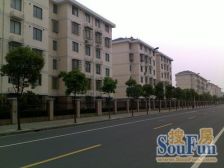 近施新路地铁站,07年小区,精装修,拎包入住