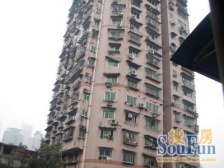 十八梯旁,臻装电梯两房,看十八梯看江