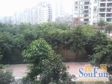 雨山前版式洋房,多个功能间,环境宜人,居家舒适。