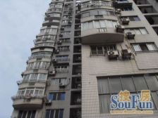 一线江景房 少有户型 满五年税少 户型方正 诚心出售