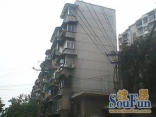 九龙半岛 轨道十八号线电厂站出口 出入方便