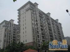 1楼带花园 小区安静适合居住近市场 旁边就是北江大堤