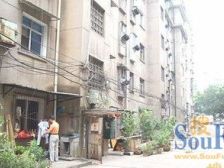 绳金塔地铁口 外贸宿舍 三室两厅 生活便利