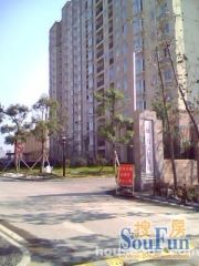 电梯房交通便利户型好采光好满五年诚心卖