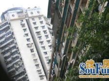 渝中带屋顶花园 正规二房 带阳台 紧挨大礼堂