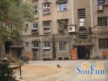 简单装修,直接可拎包入住,看房预约。