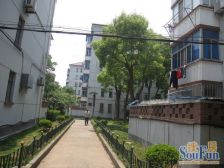 小区位置好,阳光无遮挡,近城市沙滩