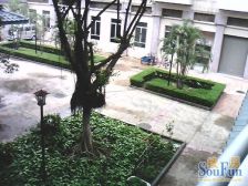 满五年,总价低,带同面积天台,看房方便