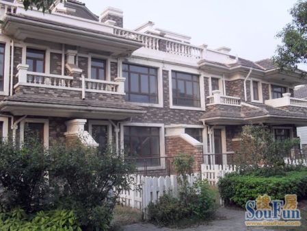 绿地21城b区别墅
