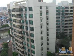 河景苑实用大四房中楼层看房方便