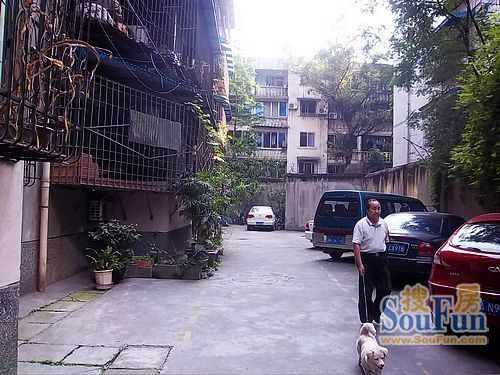 西城角巷8号院