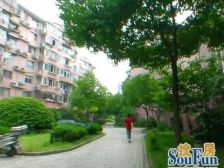 康虹花园 1室1厅 东南