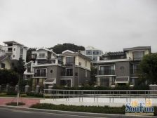 独栋别墅惜,售!!!有天有地,花园200平米