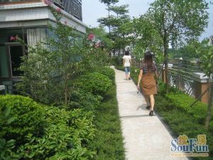 东联大厦带阳台一房单位,总价优惠好出租。