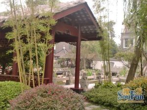 芙蓉古城紫薇园一期5室2厅东南