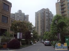 双阳台,窗户多敞亮,当两房用,有密码看房随时