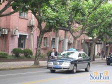 安顺路新出,精装一房两厅,看房方便