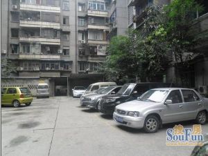 工农院街82号3室2厅南北