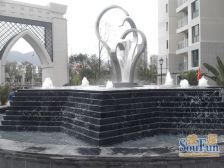 世贸广场朝中庭3房业主诚心出售,户型方正采光好!