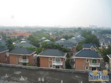 此房满五年不唯一,有个税,中楼层居住舒适