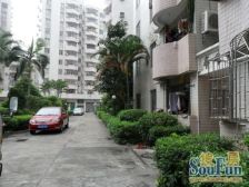 此房过五唯一,朝东南格局方正,楼层好,视野开阔