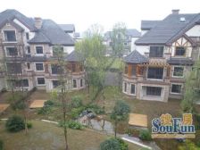 精装费用168万;叠上别墅;拎包入住;两个车位