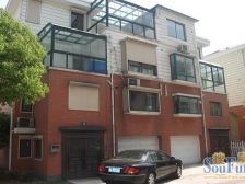 联排别墅,三房朝南,南北通透,繁华地段,近地铁,精装修,带花园,带车库