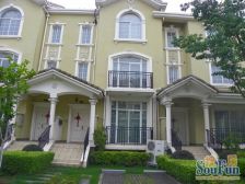 近地铁纯联排别墅 精装修 公园旁环境优美 诚意出售