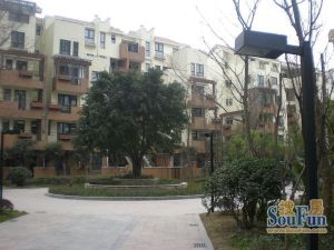 边城香格里4室2厅南