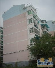 京山新街花园 南北通透,采光好 装修好,环镜优美 视野好,诚心出售