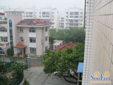 边套双拼别墅 带前后院子 位置好