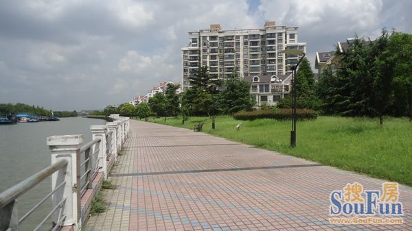 河滨香景园
