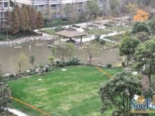 电梯顶楼带阁楼 三房两卫 满五年 高区采光