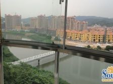 碧河花园复试精装三房 过五唯一