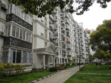 欧式罗马建筑风格,小高层,南北通2房,双阳台