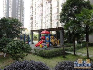 地铁口万家丽北路世景华庭精装大3房视野采光好
