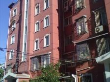 小区孤品,中间楼层的全明西边套,正对花园位置!