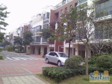 中惠香樟半岛花园 1室1厅 南