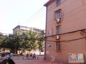偏坡铁路楼1室1厅南