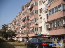 满五唯一 配套较齐 采光较好 业主诚意出售 干净整洁